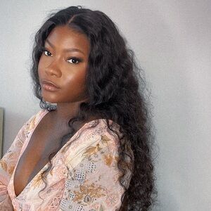 Meet your Posher, Ebane